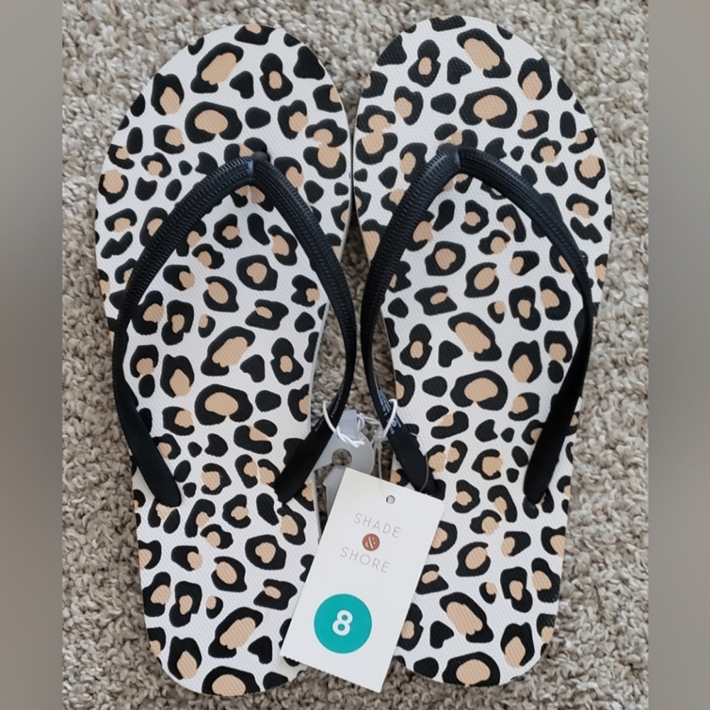 Shade & Shore Leopard Print Flip Flops
